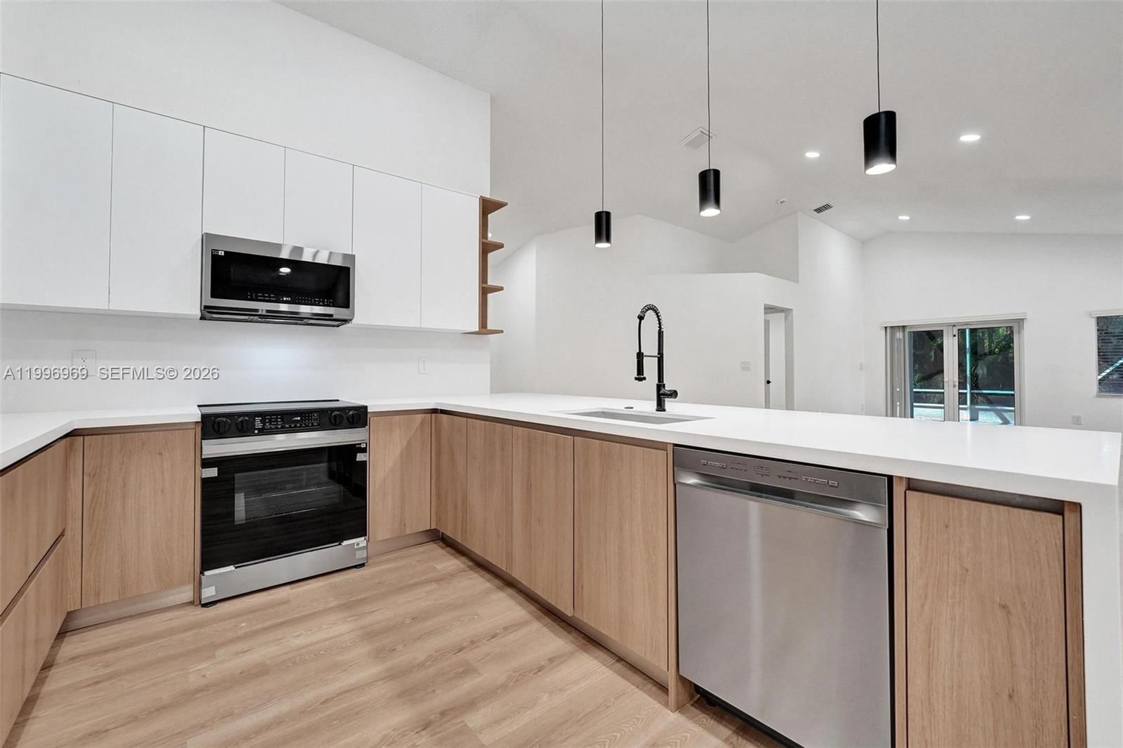 Real estate property located at 10153 3rd Ct, Broward, Sunset Cove, Plantation, FL