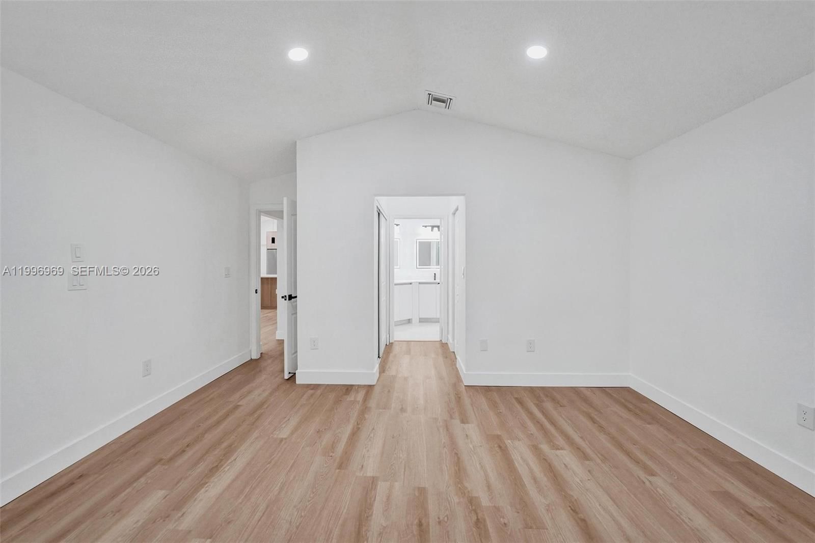 Real estate property located at 10153 3rd Ct, Broward, Sunset Cove, Plantation, FL