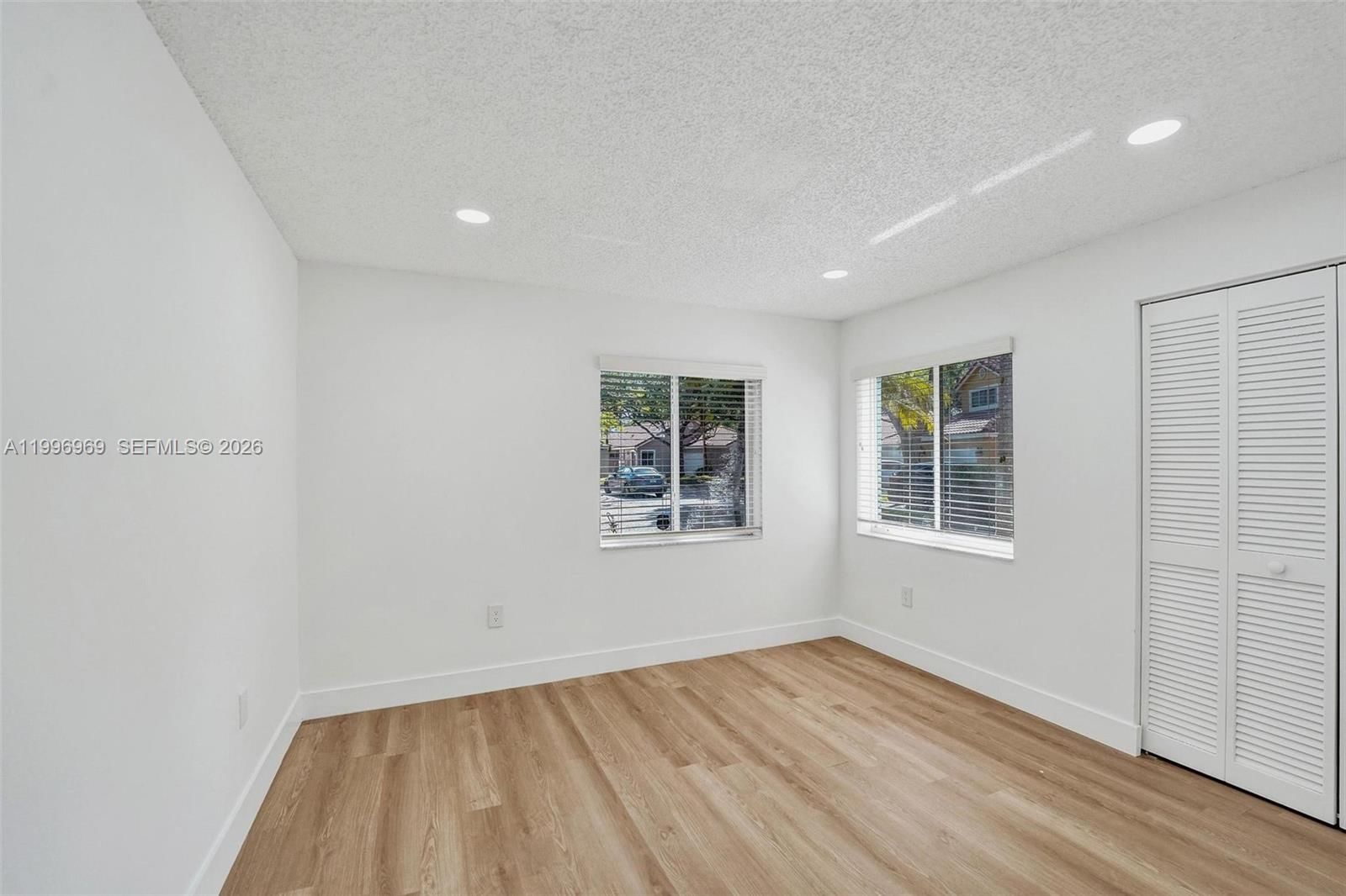 Real estate property located at 10153 3rd Ct, Broward, Sunset Cove, Plantation, FL