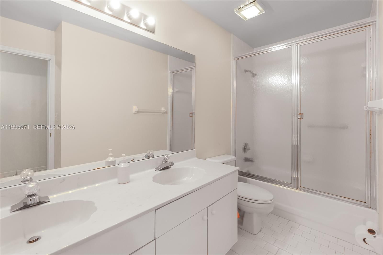 Real estate property located at 11314 73rd Ter, Miami-dade, Sunset Mansions, Miami, FL