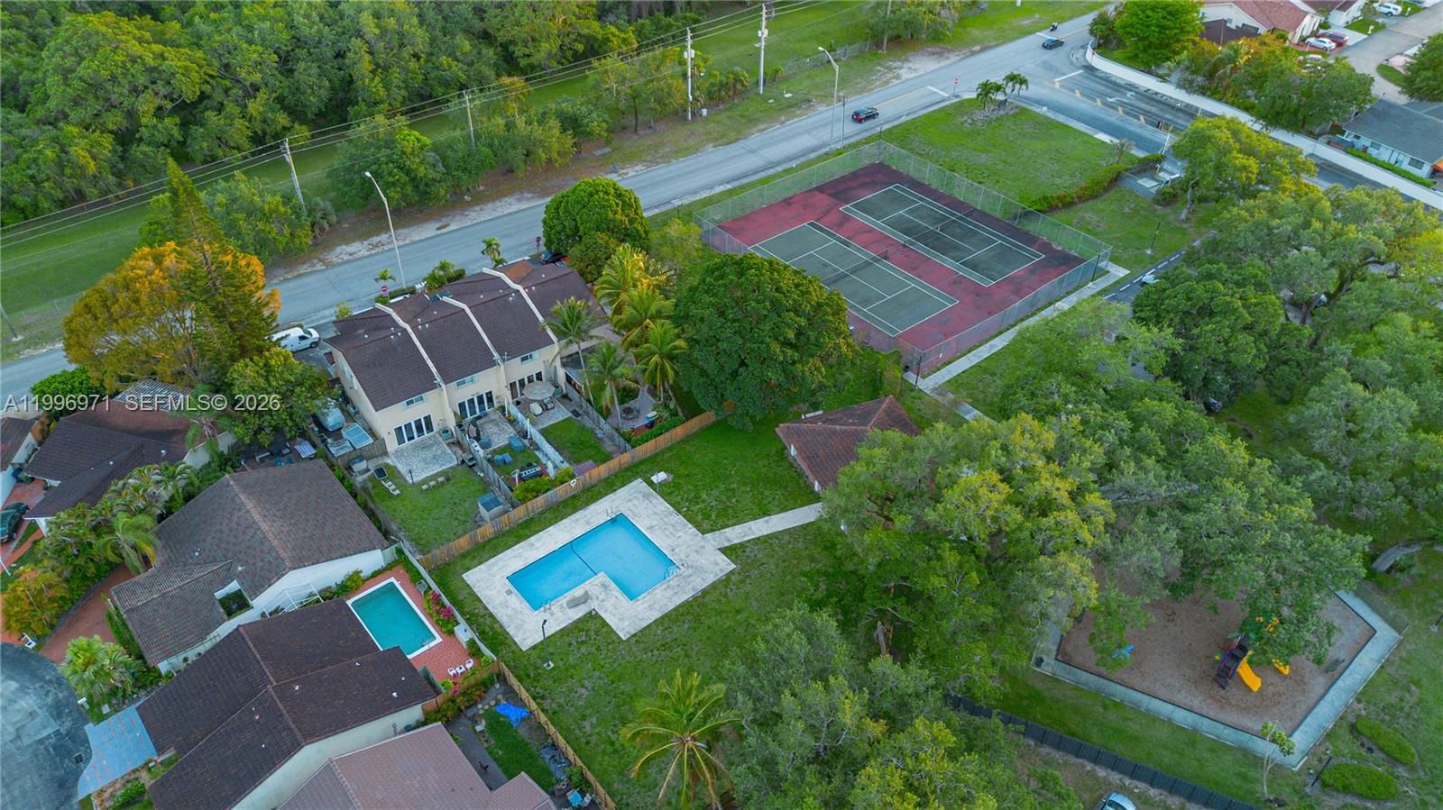 Real estate property located at 11314 73rd Ter, Miami-dade, Sunset Mansions, Miami, FL