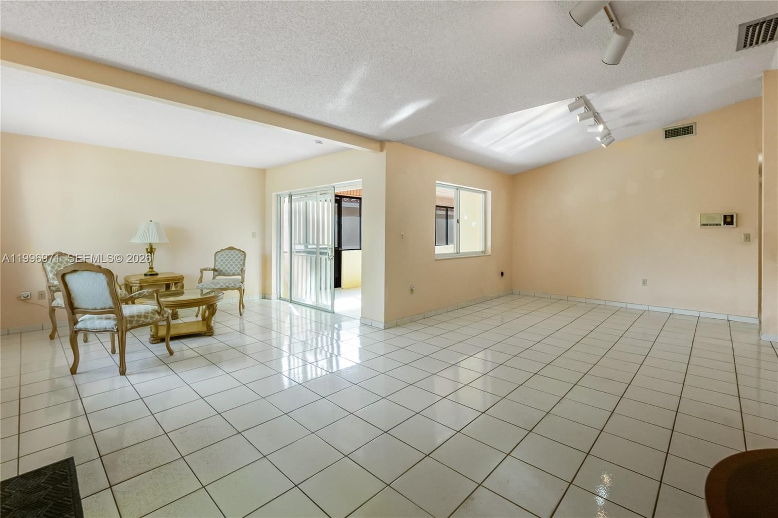 Real estate property located at 11314 73rd Ter, Miami-dade, Sunset Mansions, Miami, FL