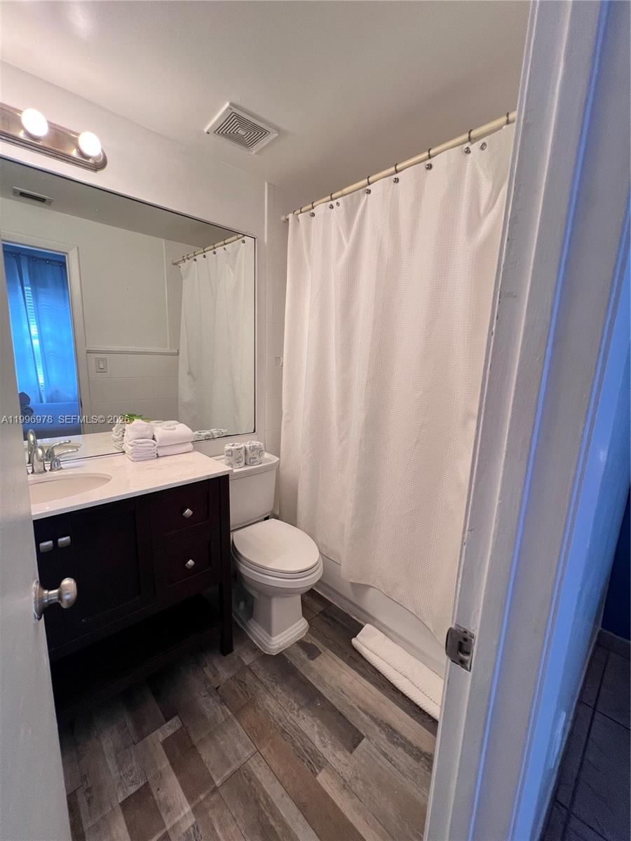 Real estate property located at 918 Ocean Dr #302, Miami-dade, 918 Ocean Condo, Miami Beach, FL