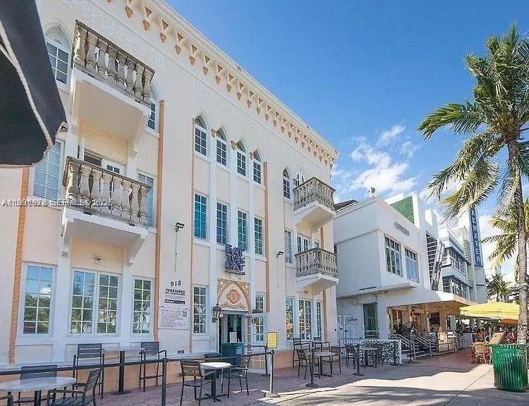 Real estate property located at 918 Ocean Dr #302, Miami-dade, 918 Ocean Condo, Miami Beach, FL