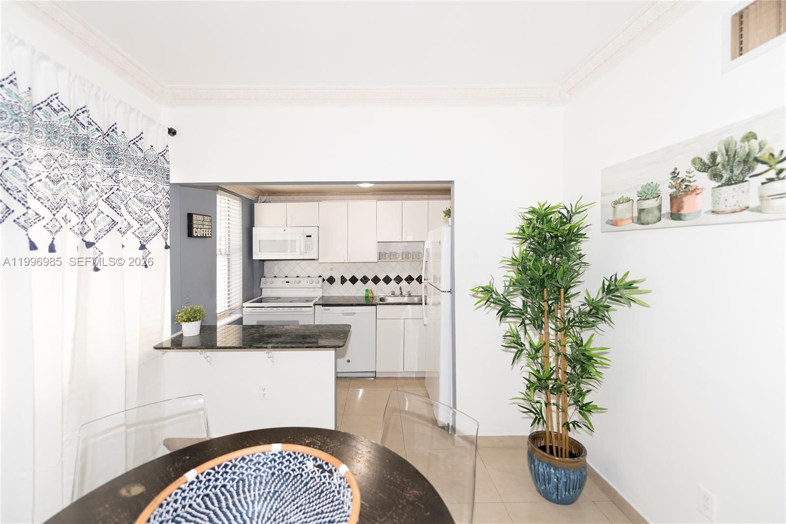 Real estate property located at 918 Ocean Dr #202, Miami-dade, 918 Ocean Drive Condo, Miami Beach, FL