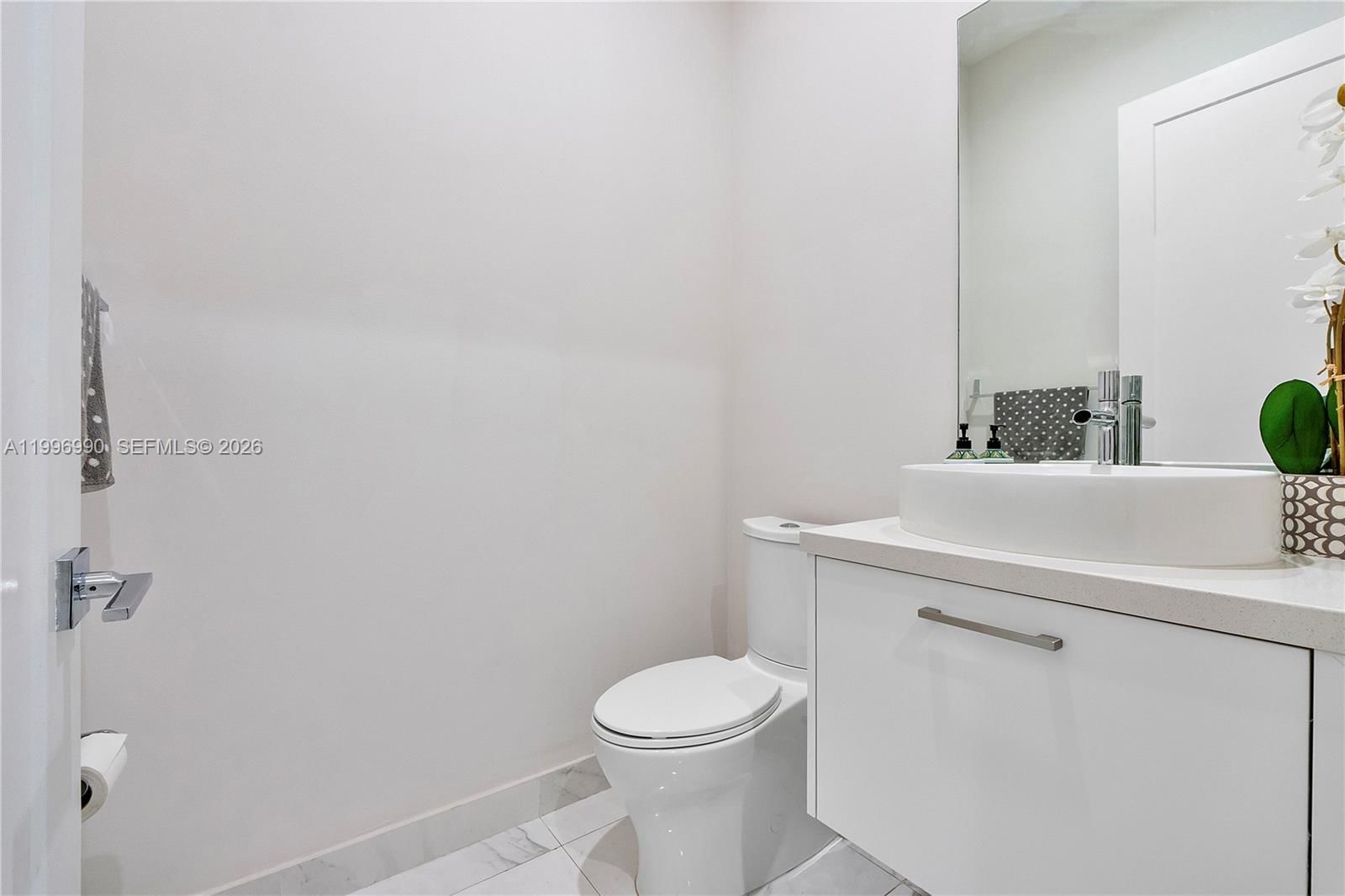 Real estate property located at 8424 51st Ter, Miami-dade, Downtown Doral South Phas, Doral, FL