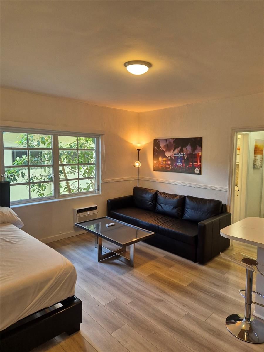 Real estate property located at 1021 Euclid Ave #10, Miami-dade, El Vicentin Condo, Miami Beach, FL