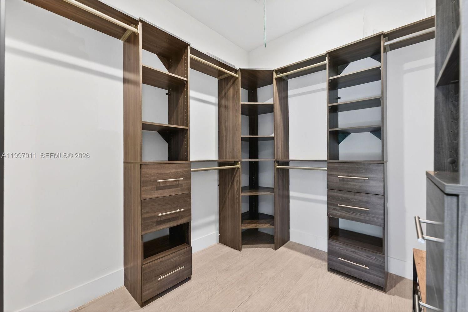 Real estate property located at 1126 16th Ct, Broward, Lauderdale Park 6-33 1/2, Fort Lauderdale, FL