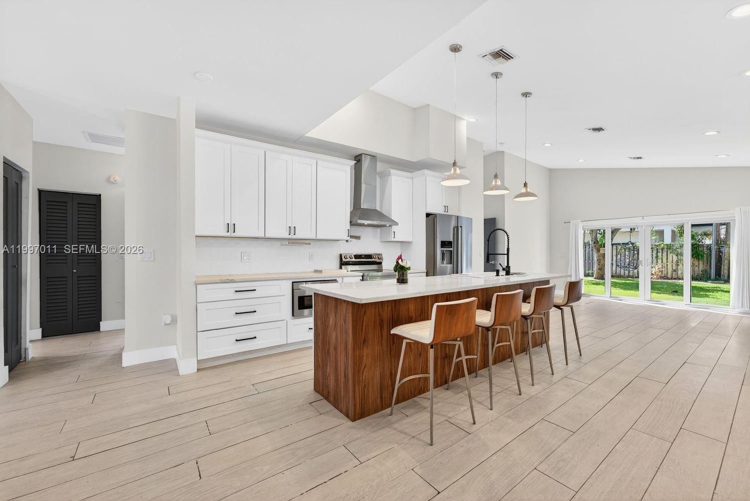 Real estate property located at 1126 16th Ct, Broward, Lauderdale Park 6-33 1/2, Fort Lauderdale, FL