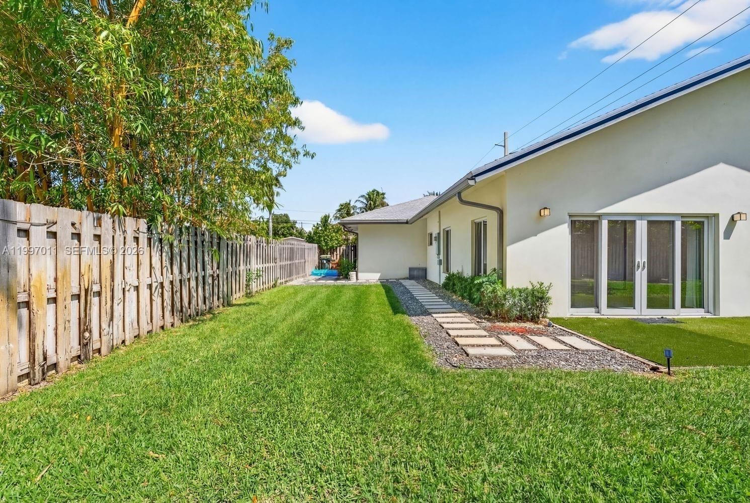 Real estate property located at 1126 16th Ct, Broward, Lauderdale Park 6-33 1/2, Fort Lauderdale, FL