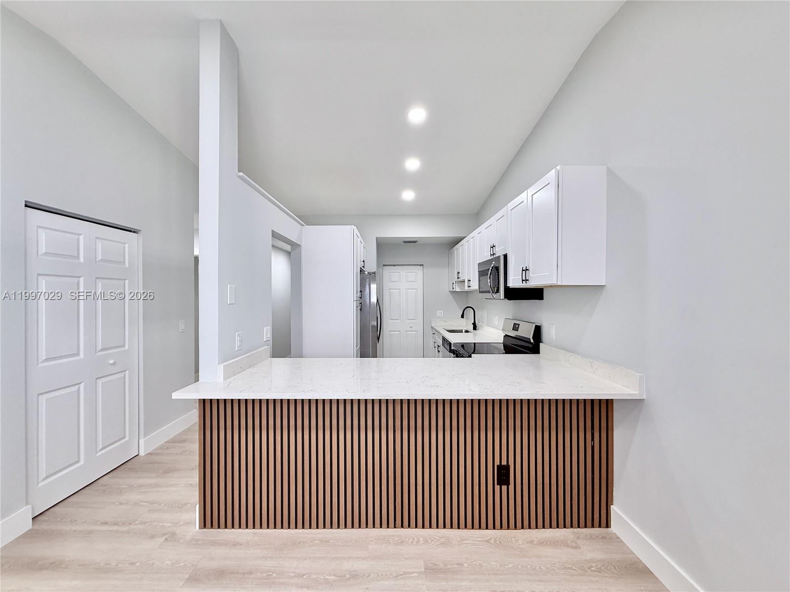 Real estate property located at 9254 18th St, Broward, Everglades Sugar & Land, Pembroke Pines, FL