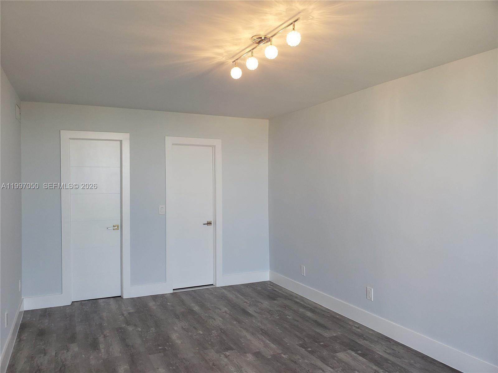 Real estate property located at 13499 Biscayne Blvd #1105, Miami-dade, Sailboat Cay Condo, North Miami, FL