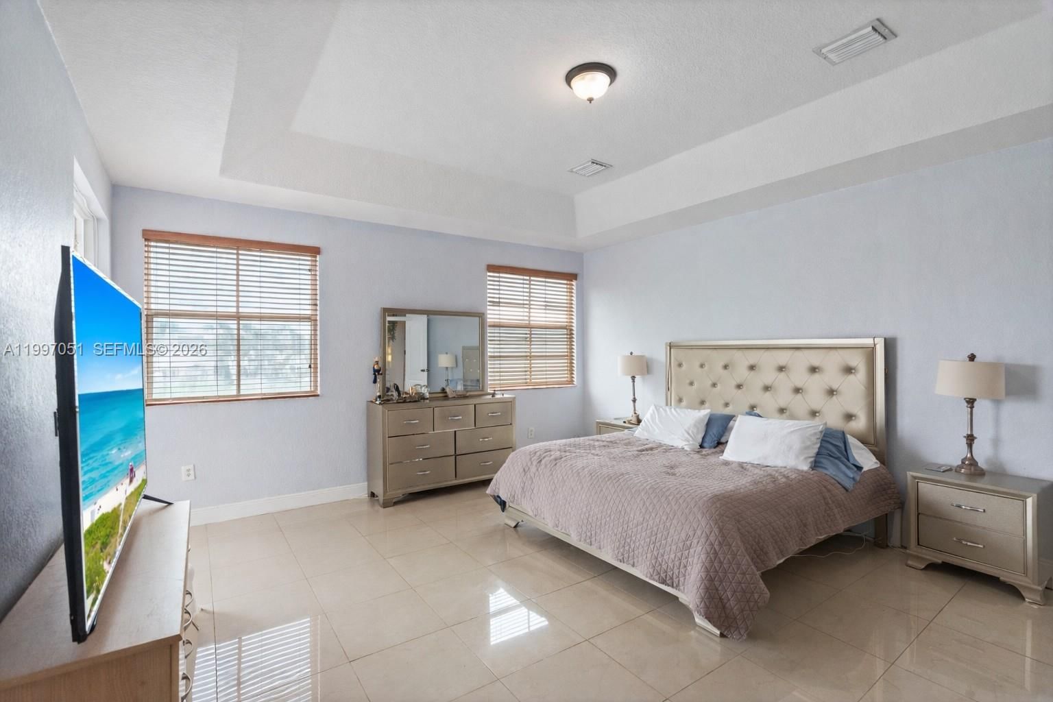 Real estate property located at 8968 180th Ter, Miami-dade, Century Gardens, Hialeah, FL