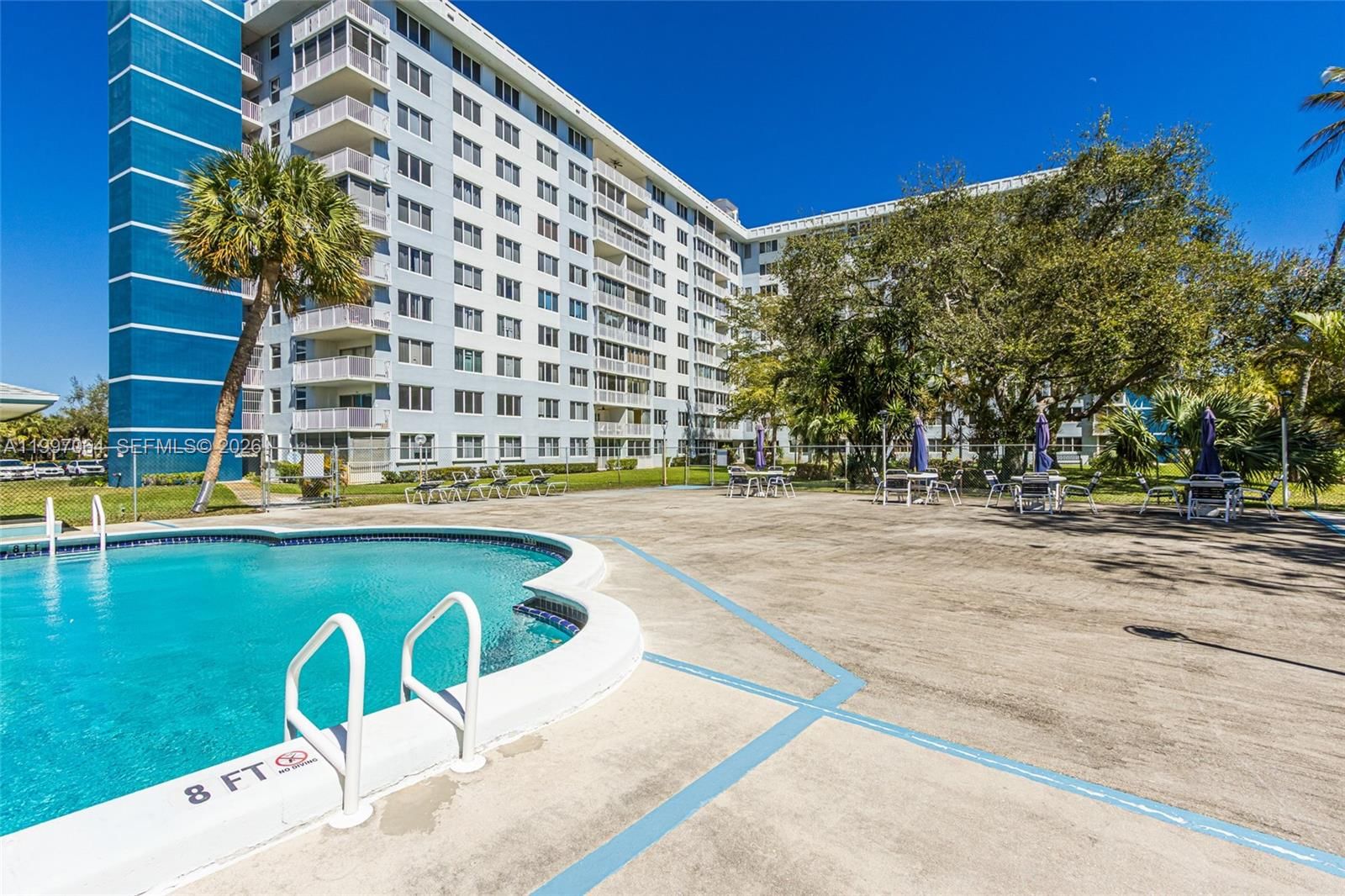 Real estate property located at 4200 Hillcrest Dr #408, Broward, Hillcrest East No 24 Cond, Hollywood, FL