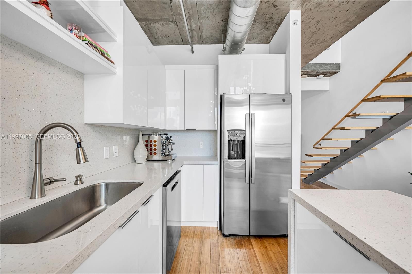 Real estate property located at 690 1st Ct #1709, Miami-dade, Neo Vertika Condo, Miami, FL