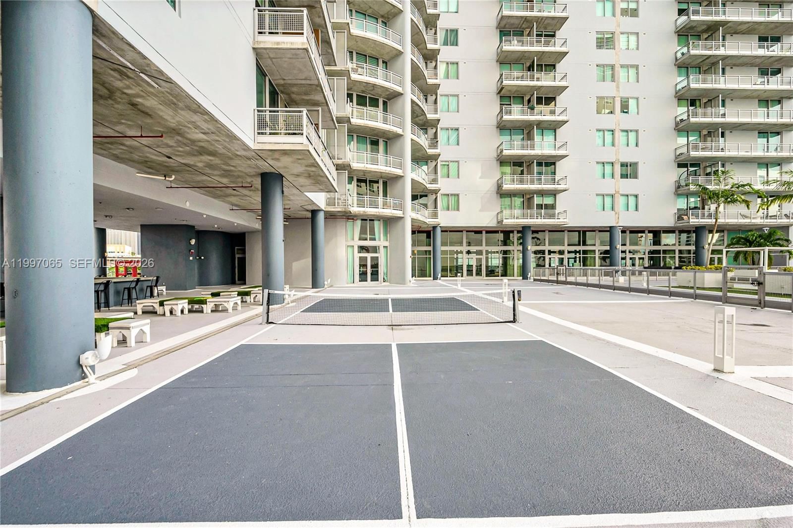 Real estate property located at 690 1st Ct #1709, Miami-dade, Neo Vertika Condo, Miami, FL