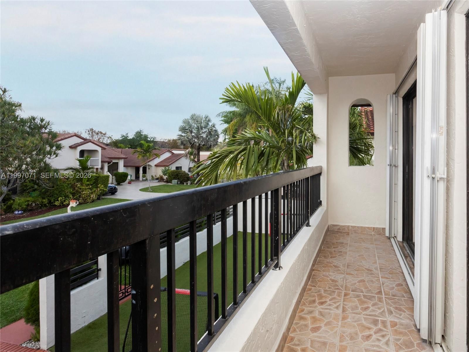 Real estate property located at 11722 107th Ter, Miami-dade, The Missions, Miami, FL