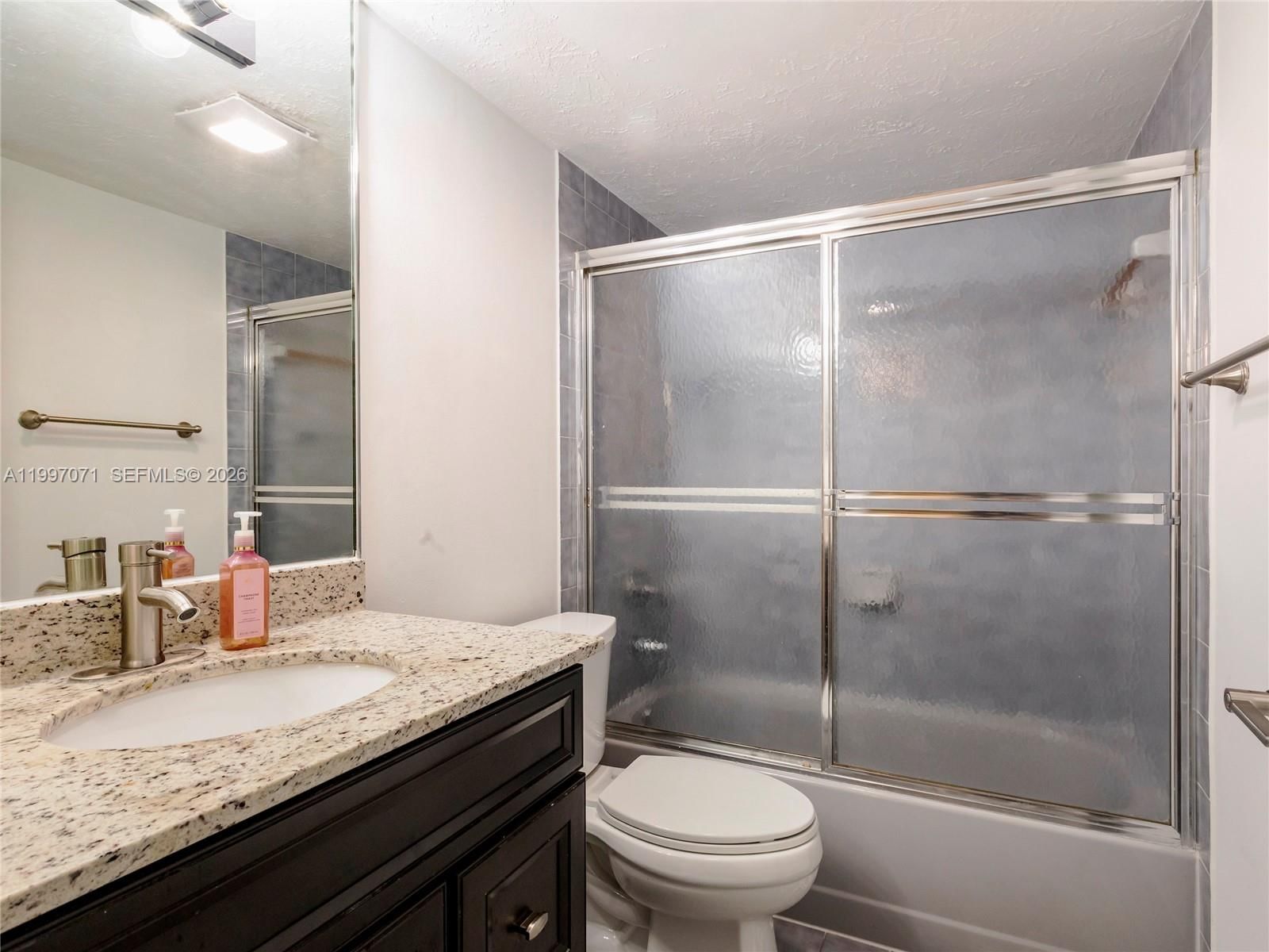 Real estate property located at 11722 107th Ter, Miami-dade, The Missions, Miami, FL