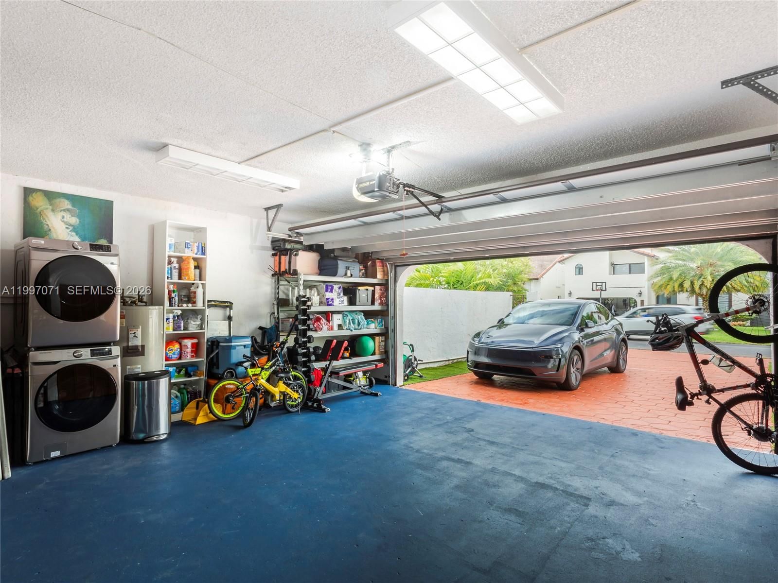 Real estate property located at 11722 107th Ter, Miami-dade, The Missions, Miami, FL