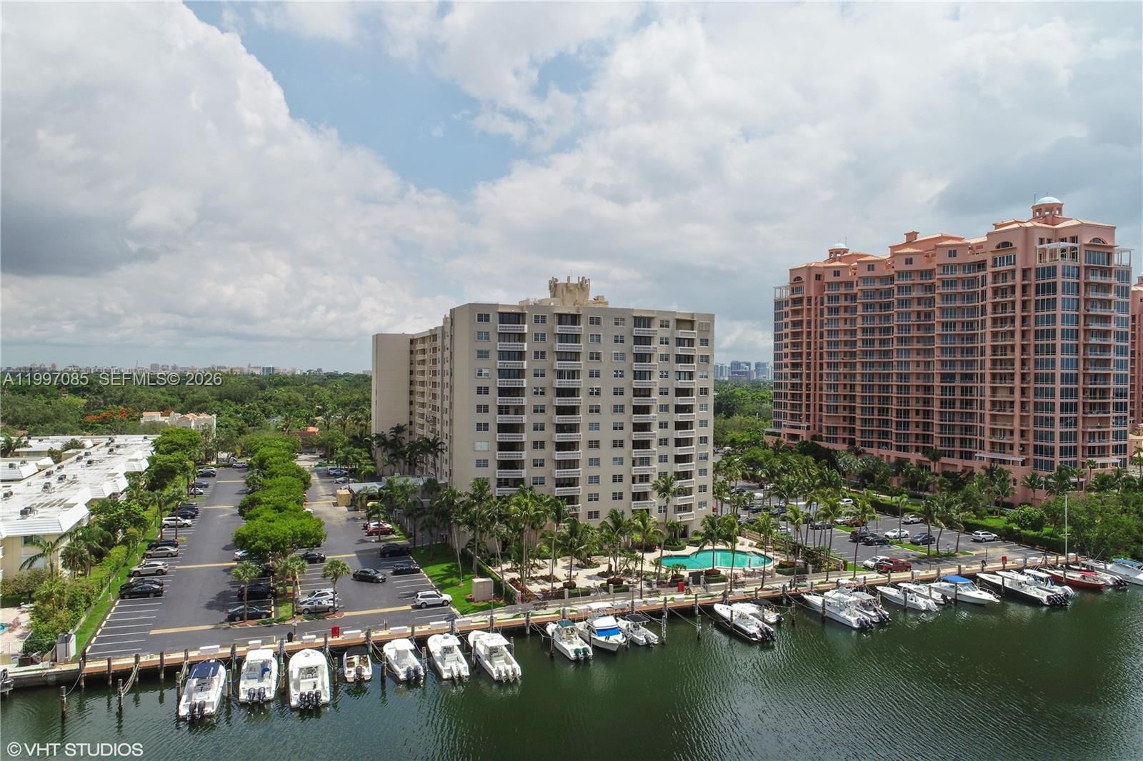 Real estate property located at 90 Edgewater Dr #625, Miami-dade, Gables Waterway Towers Co, Coral Gables, FL