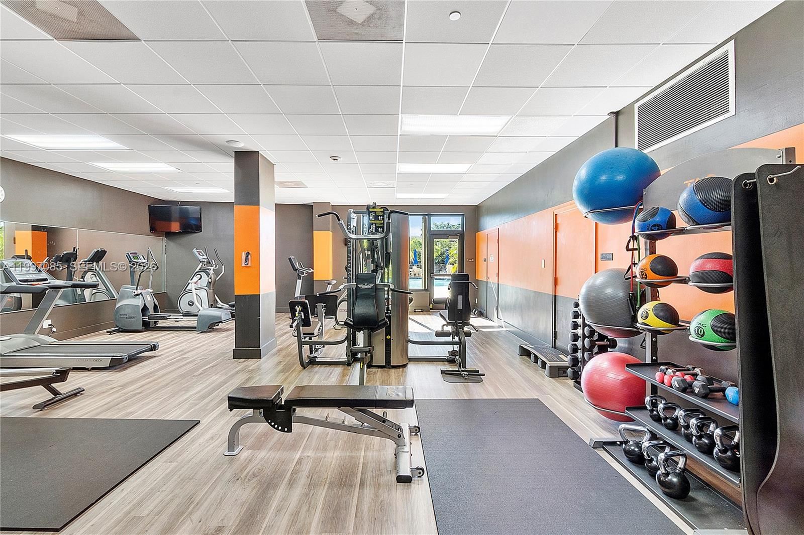 Real estate property located at 90 Edgewater Dr #625, Miami-dade, Gables Waterway Towers Co, Coral Gables, FL