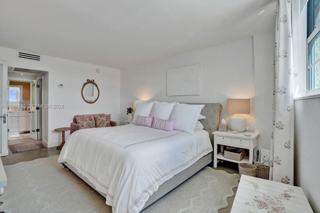 Real estate property located at 90 Edgewater Dr #625, Miami-dade, Gables Waterway Towers Co, Coral Gables, FL