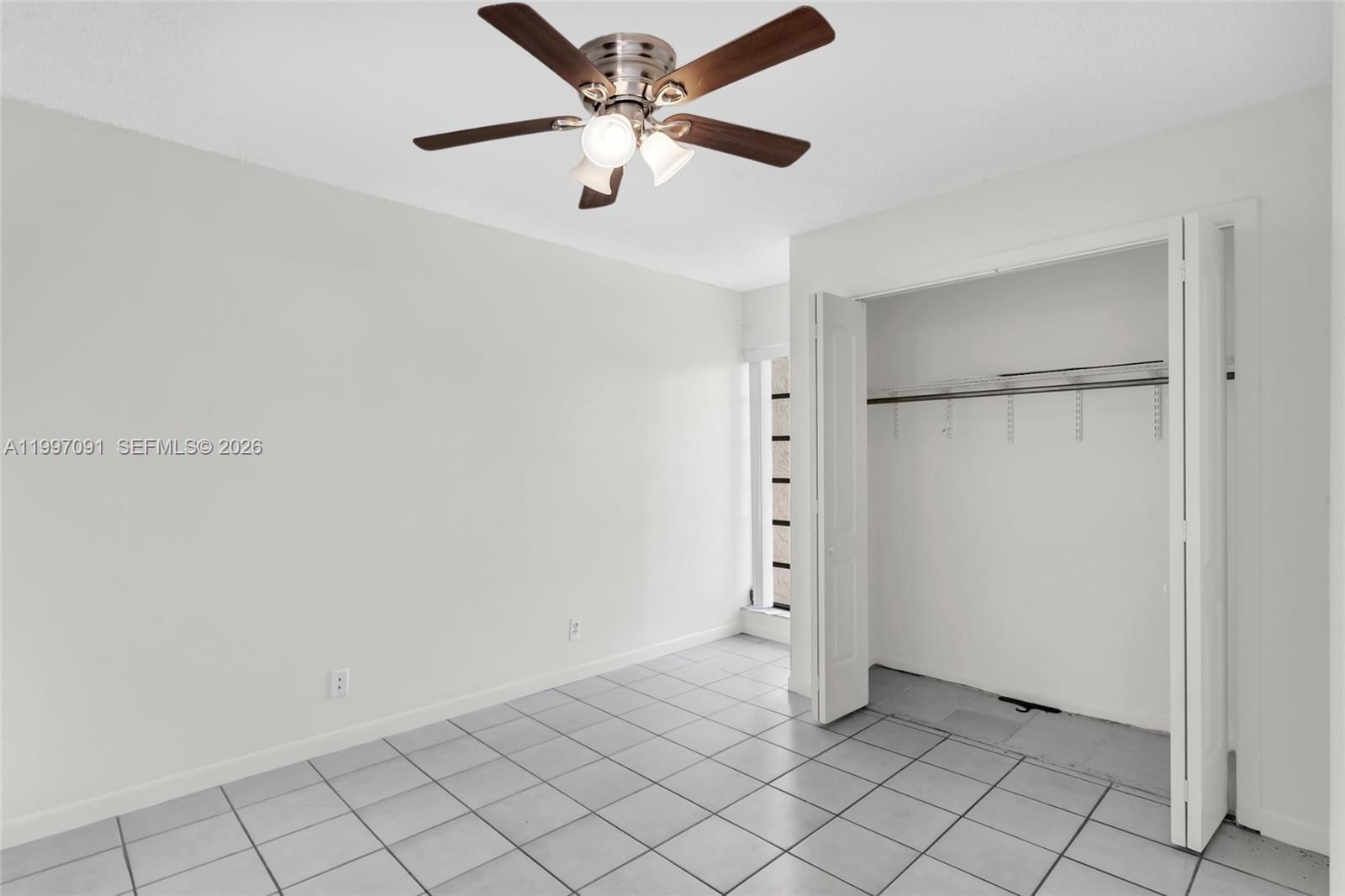 Real estate property located at 6323 147th Place Cir, Miami-dade, Somerset Villas, Miami, FL
