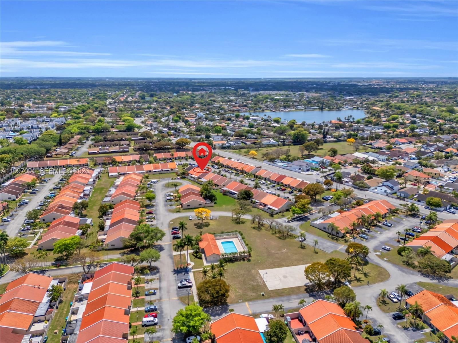 Real estate property located at 6323 147th Place Cir, Miami-dade, Somerset Villas, Miami, FL