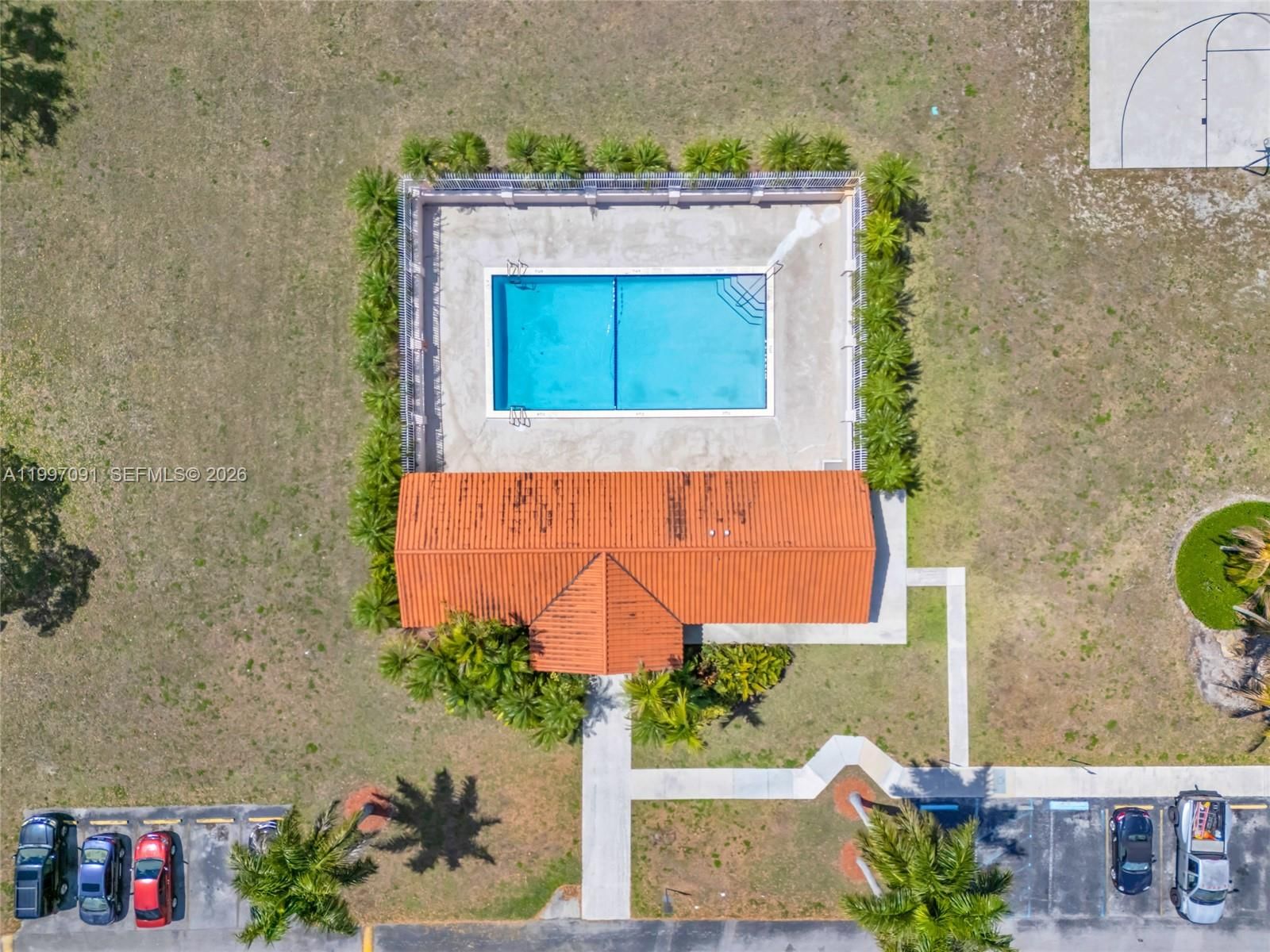 Real estate property located at 6323 147th Place Cir, Miami-dade, Somerset Villas, Miami, FL