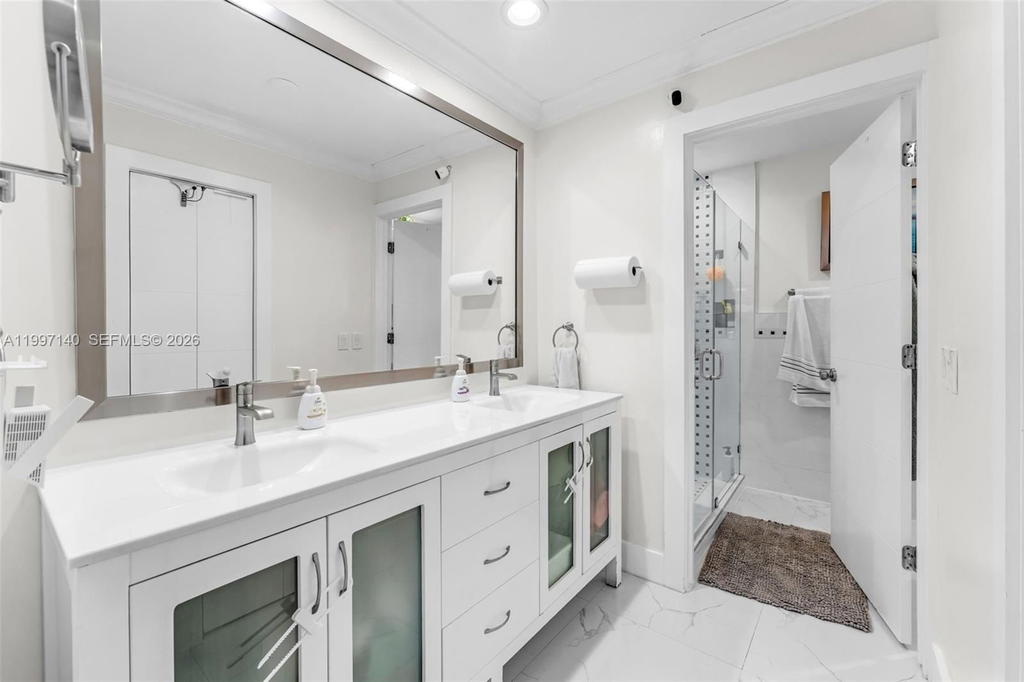Real estate property located at 13935 10th St, Miami-dade, Edith Estates 1st Addn, Miami, FL