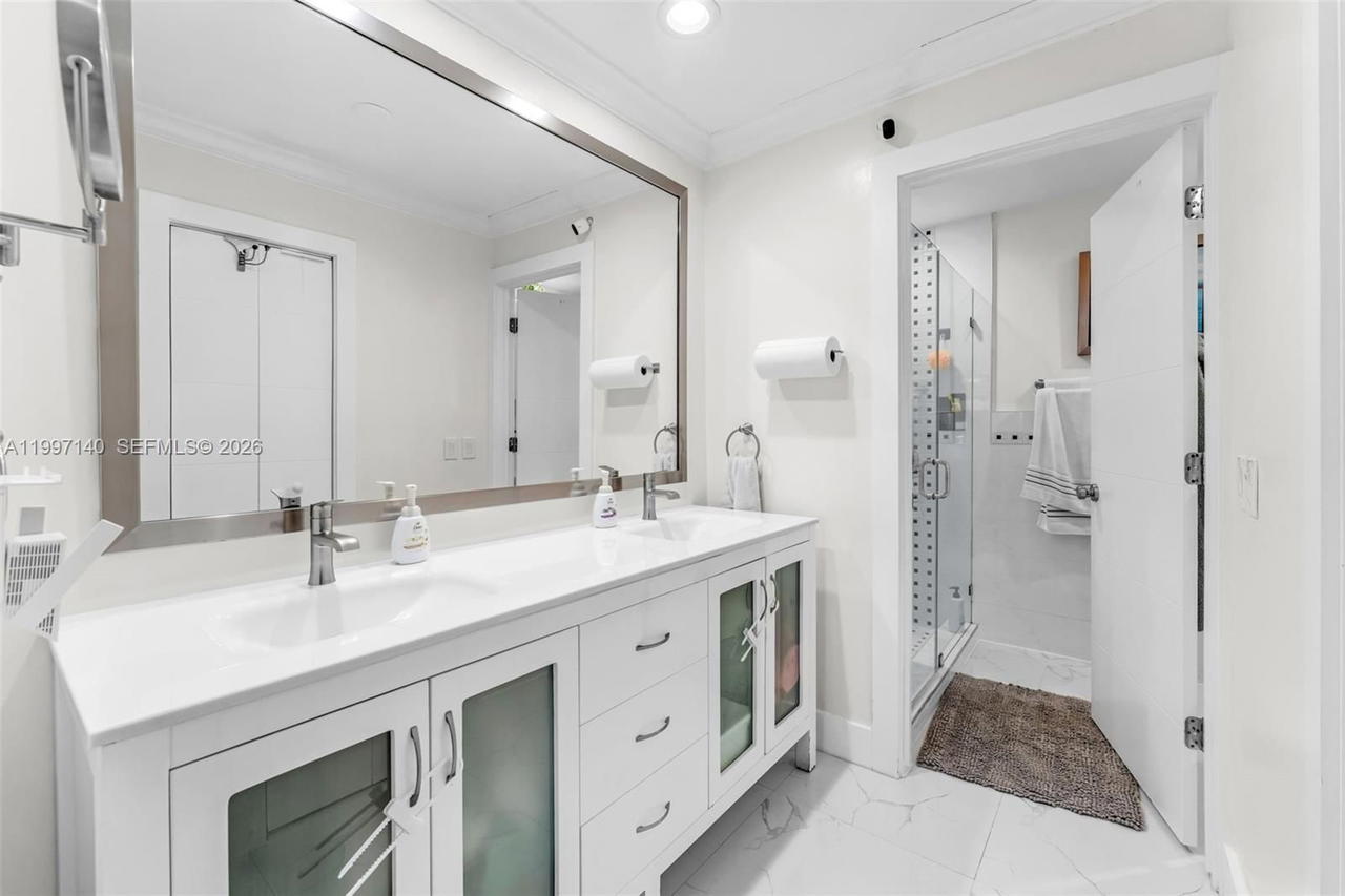 Real estate property located at 13935 10th St, Miami-dade, Edith Estates 1st Addn, Miami, FL