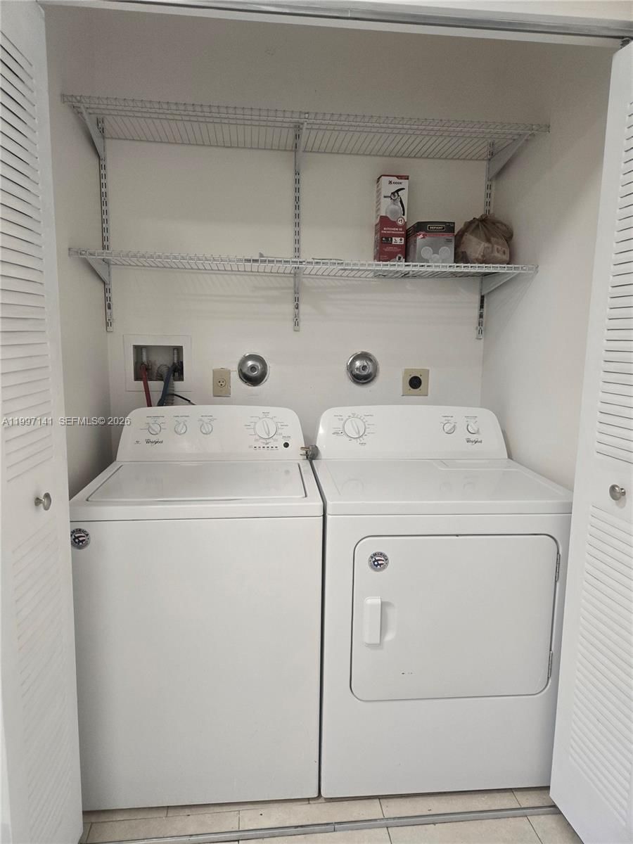 Real estate property located at 9740 5th Ave, Miami-dade, 1st Addn To Pinewood Park, Miami, FL