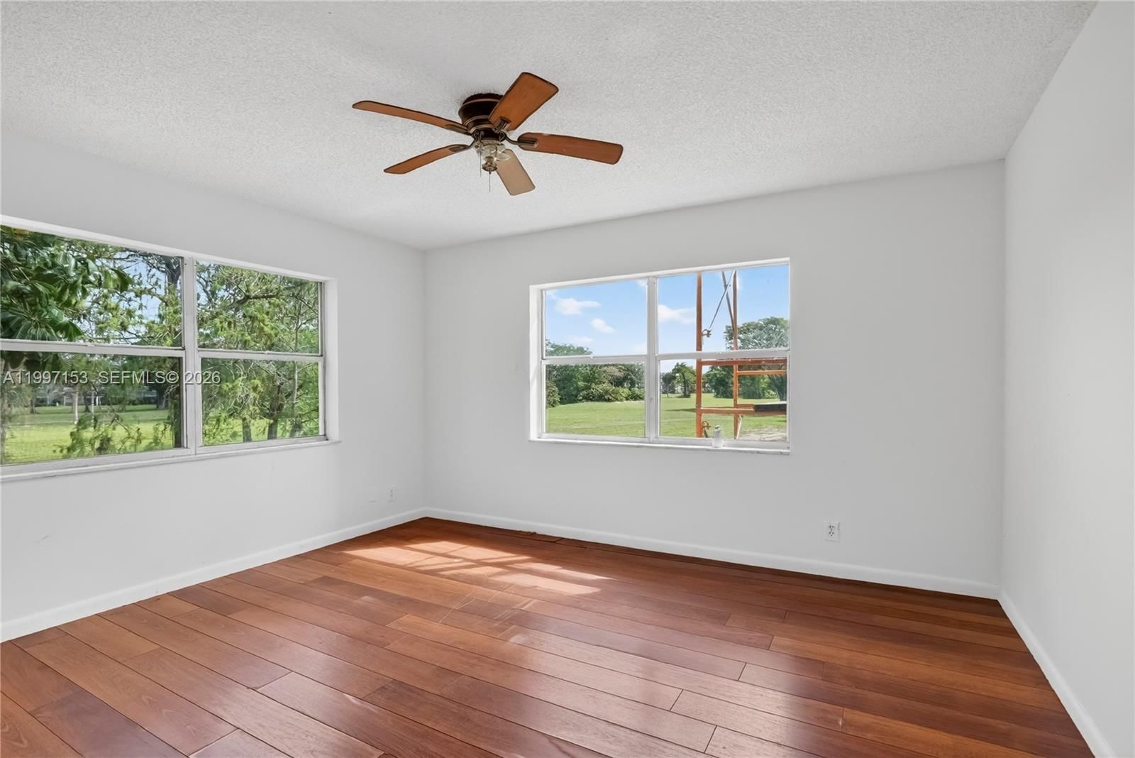 Real estate property located at 6201 Falls Cir Dr #207, Broward, Inverrary Country Club, Lauderhill, FL