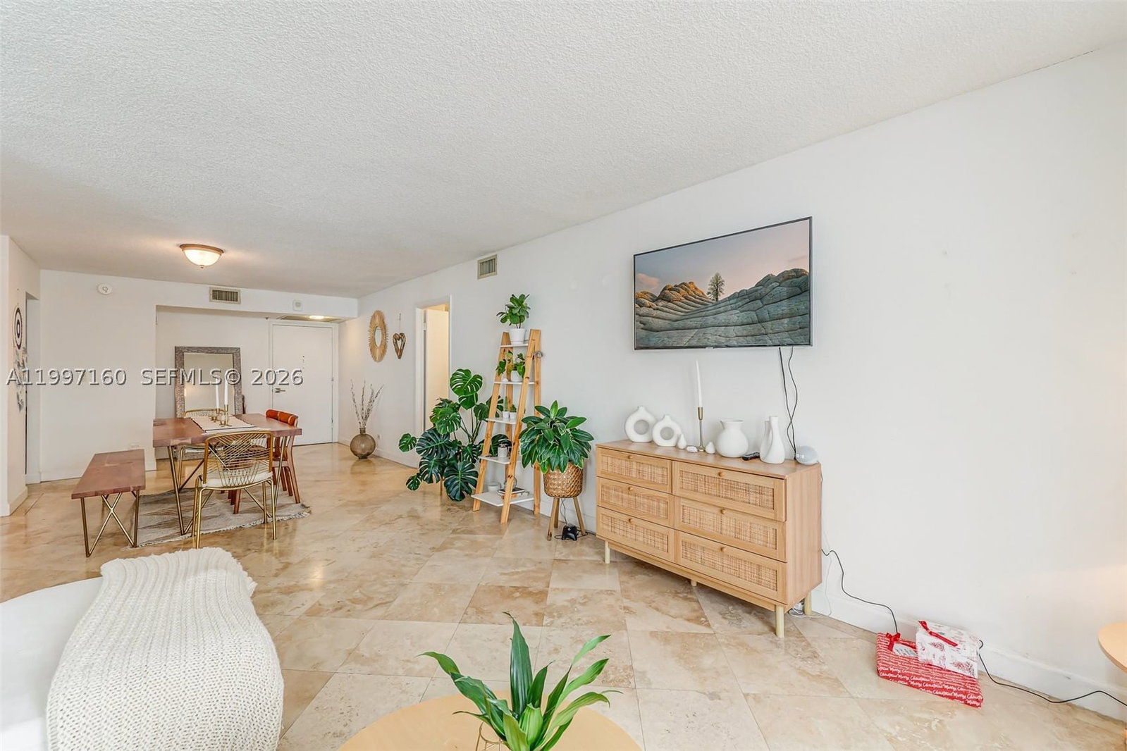 Real estate property located at 6039 Collins Ave #1607, Miami-dade, Maison Grande Condo, Miami Beach, FL