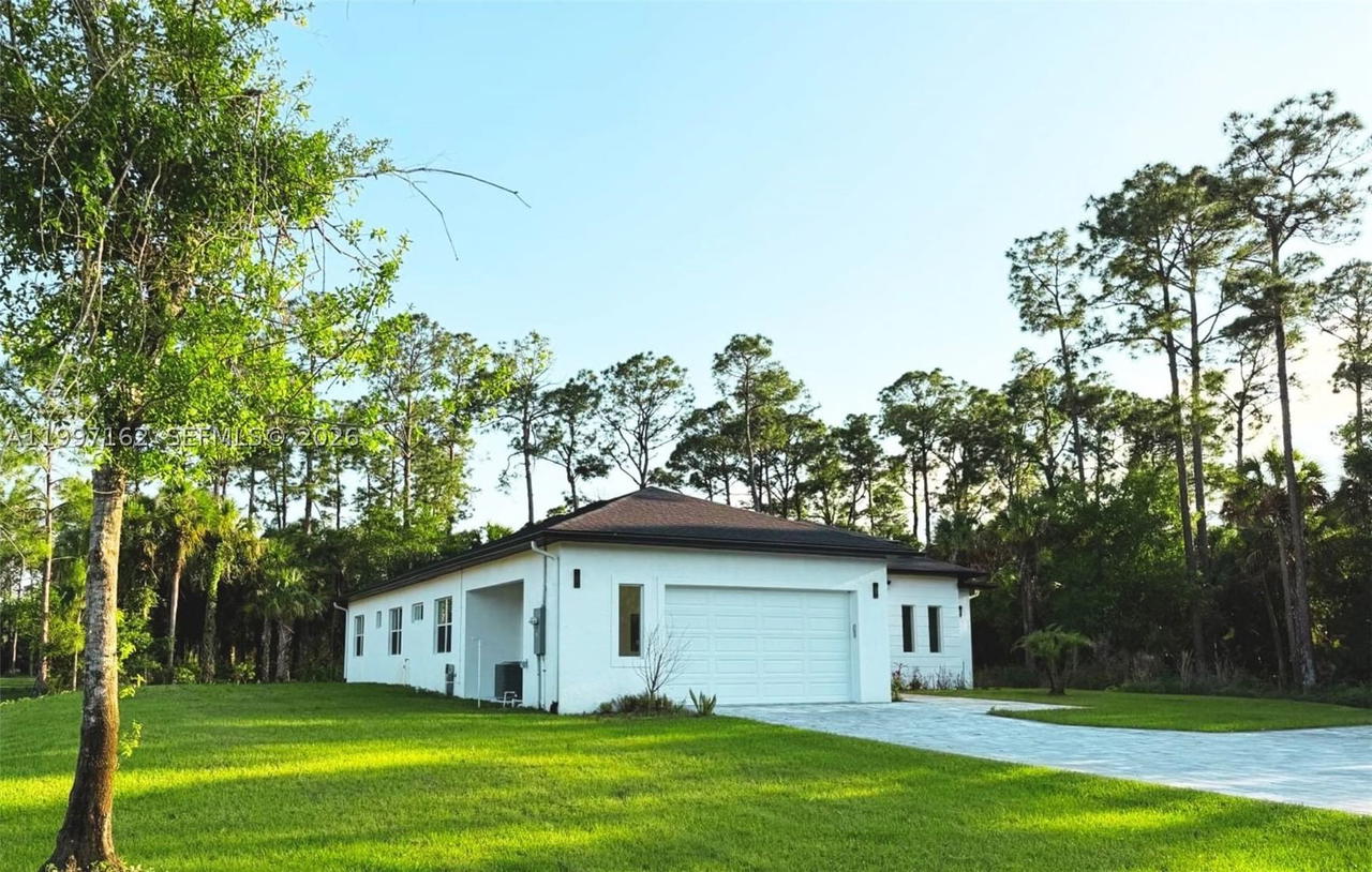 Real estate property located at 3762 32nd AVE SE, Collier, Golden Gate Estates, Naples, FL