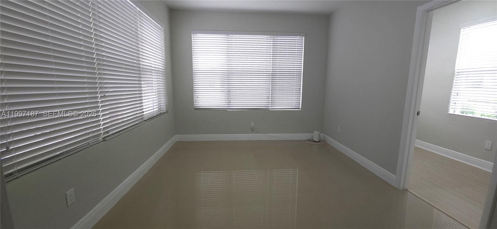 Real estate property located at 75 32nd Ct Rd, Miami-dade, Auburndale Amd, Miami, FL