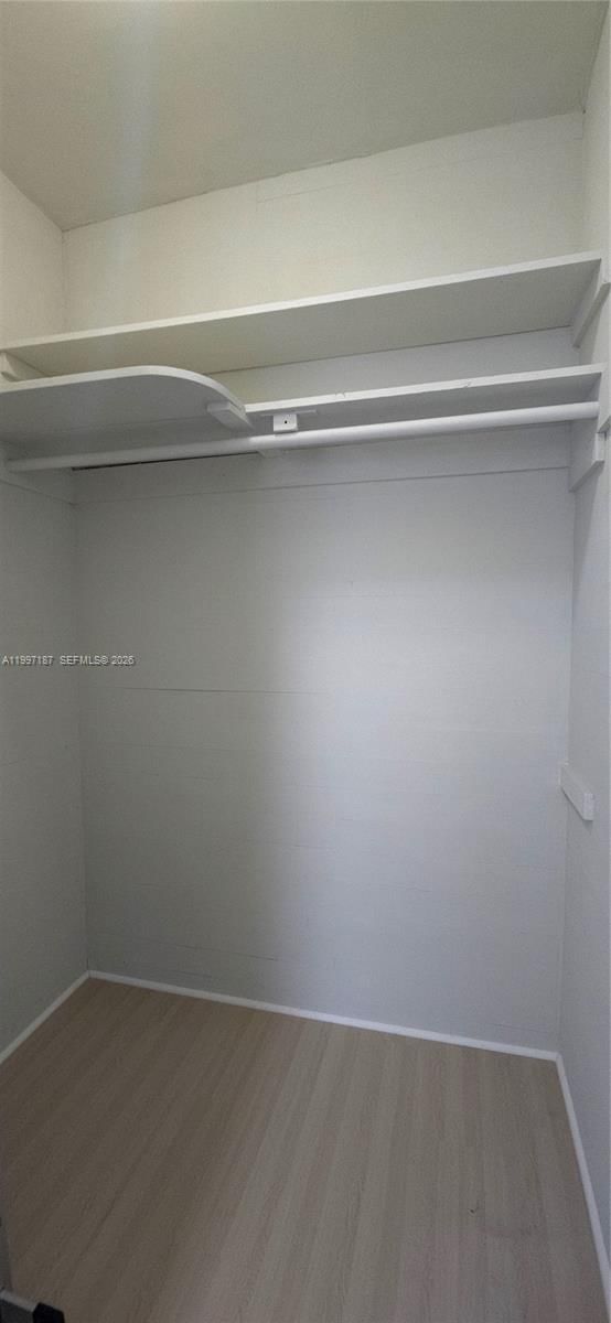 Real estate property located at 75 32nd Ct Rd, Miami-dade, Auburndale Amd, Miami, FL