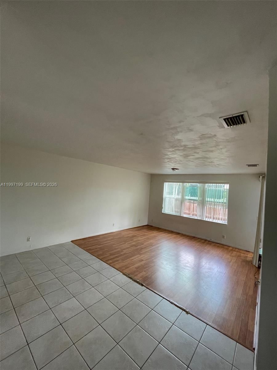 Real estate property located at 870 212th Ter #3, Miami-dade, Sierra Ridge Condo M-41, Miami, FL