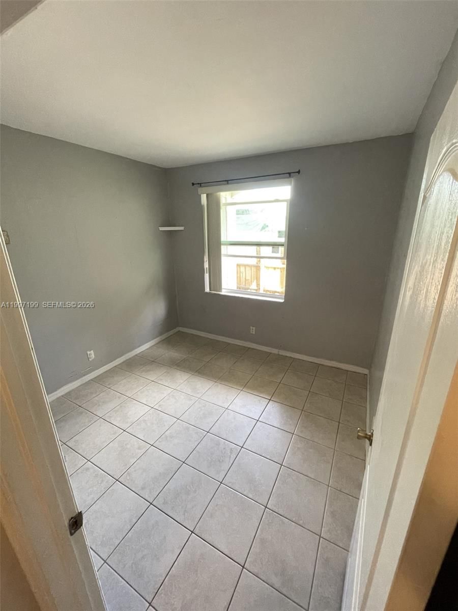 Real estate property located at 870 212th Ter #3, Miami-dade, Sierra Ridge Condo M-41, Miami, FL