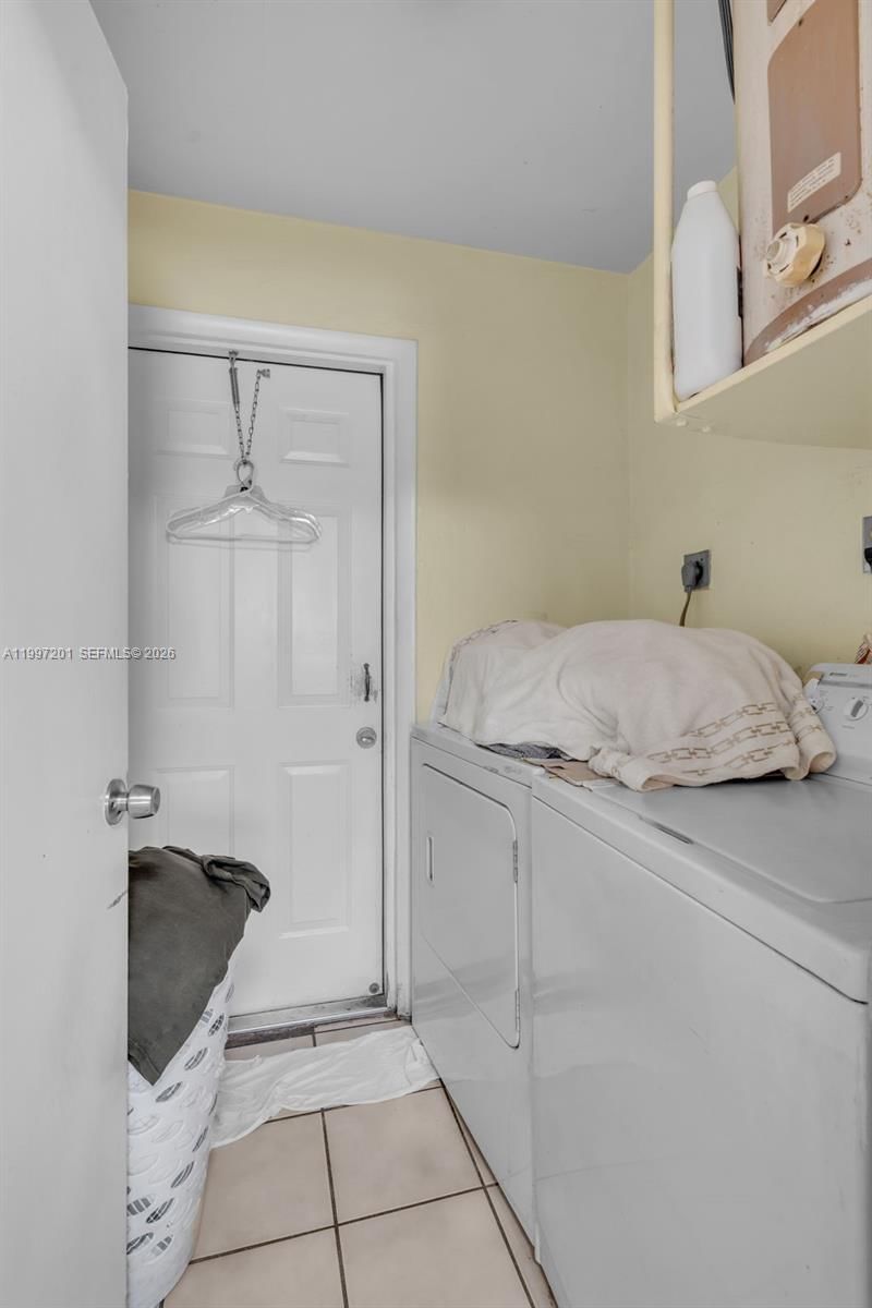 Real estate property located at 3712 12th Ct, Broward, Brysa Park, Fort Lauderdale, FL