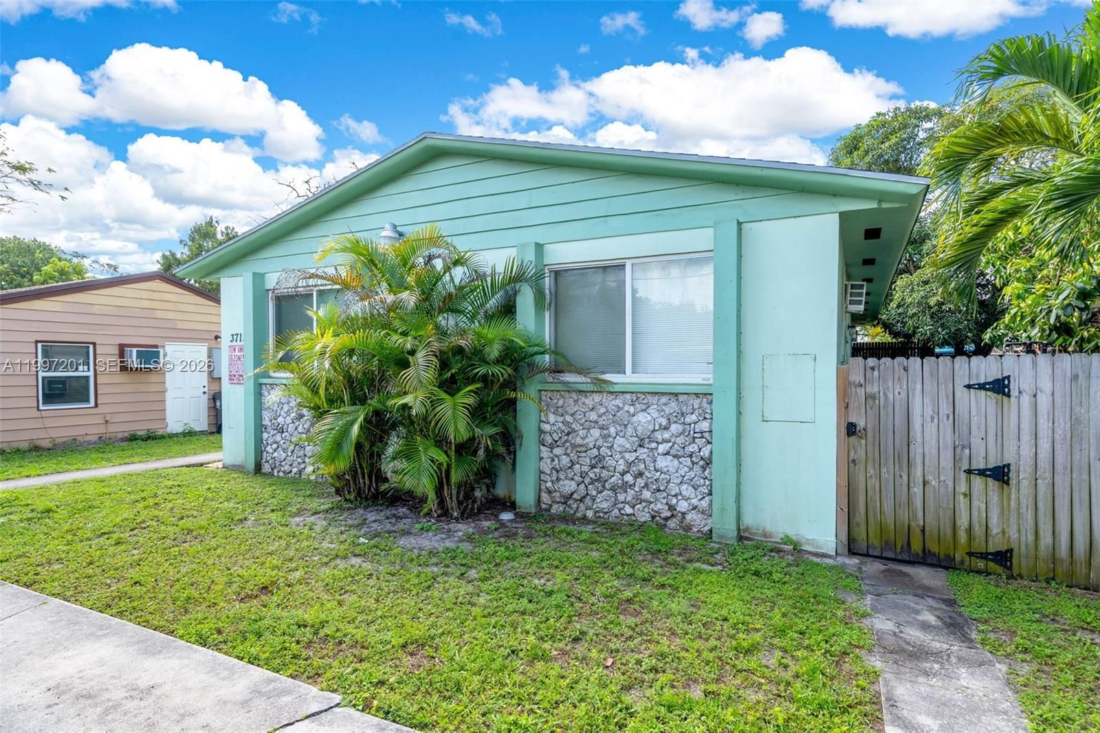 Real estate property located at 3712 12th Ct, Broward, Brysa Park, Fort Lauderdale, FL
