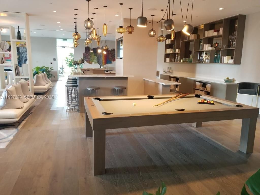 Real estate property located at 650 32nd St #2005, Miami-dade, Paraiso Bay Condo, Miami, FL