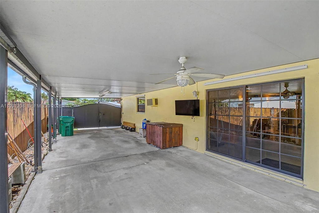 Real estate property located at 7916 140th Ave, Miami-dade, Kendale Lakes Sec Two, Miami, FL