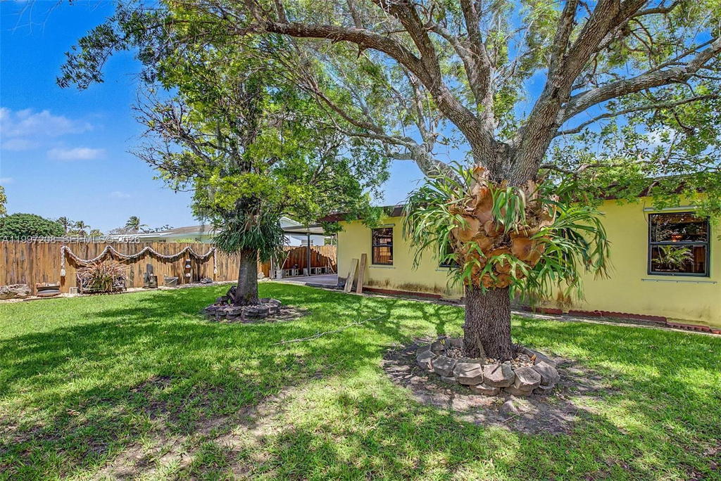 Real estate property located at 7916 140th Ave, Miami-dade, Kendale Lakes Sec Two, Miami, FL