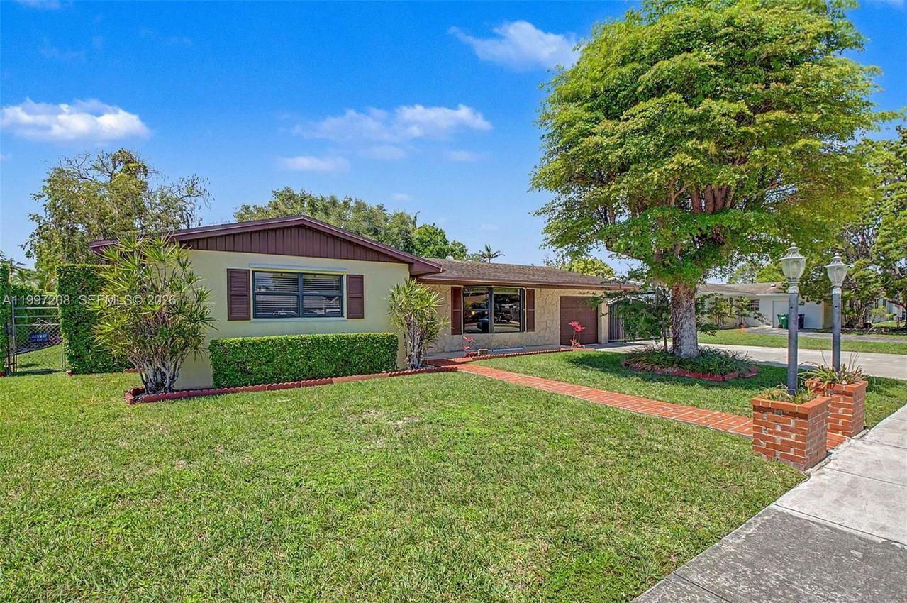 Real estate property located at 7916 140th Ave, Miami-dade, Kendale Lakes Sec Two, Miami, FL