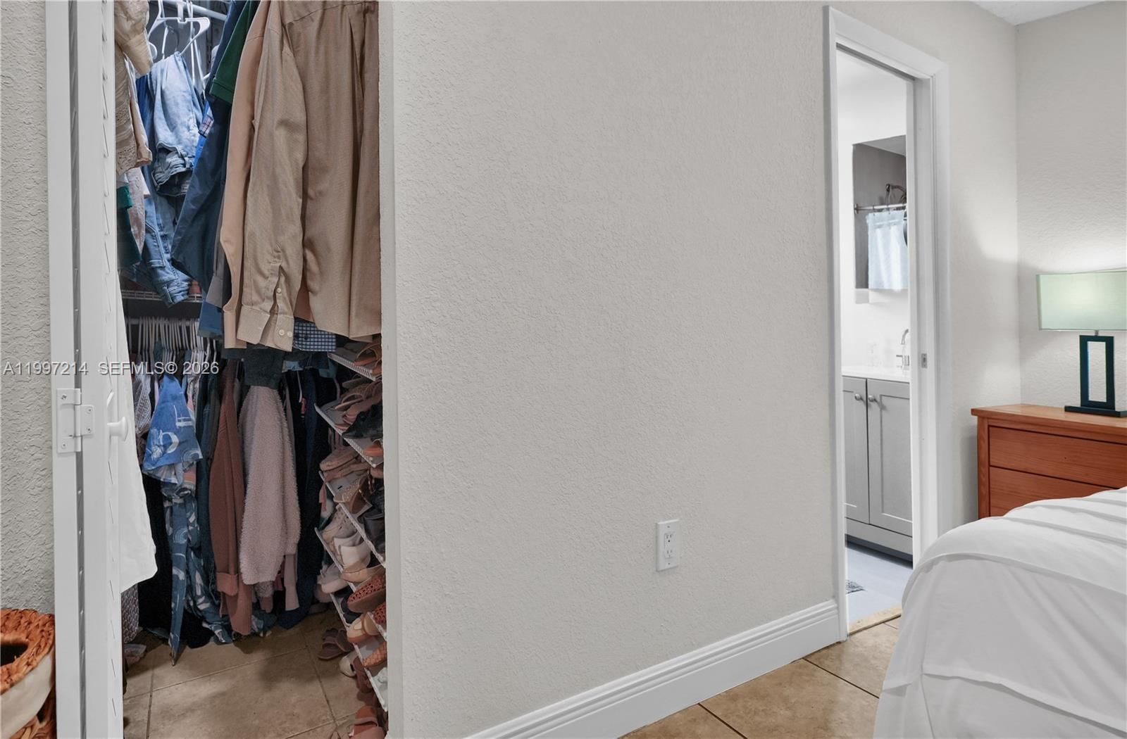 Real estate property located at 1654 138th Ct, Miami-dade, Irenca Sub, Miami, FL