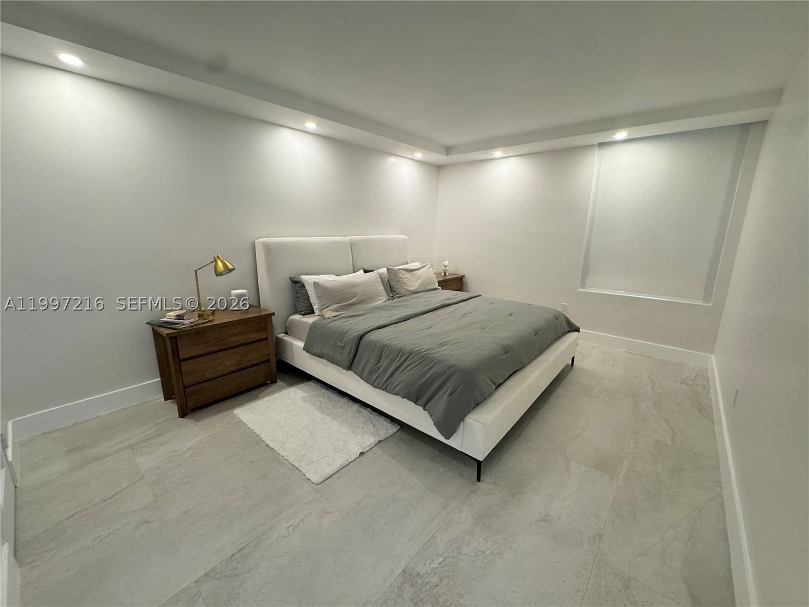 Real estate property located at 2899 Collins Ave #424, Miami-dade, Triton Tower Condo, Miami Beach, FL