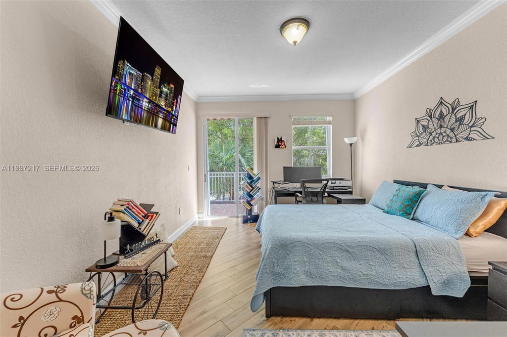 Real estate property located at 10012 7th St #206, Miami-dade, Fontainebleau Lakes Court, Miami, FL