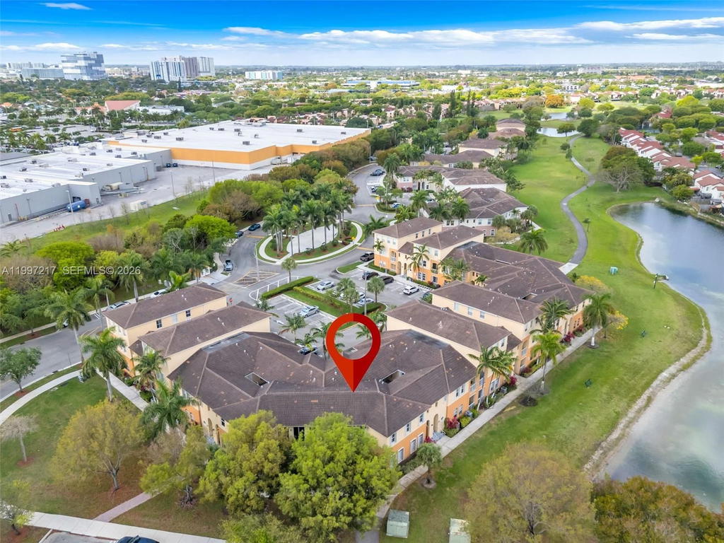 Real estate property located at 10012 7th St #206, Miami-dade, Fontainebleau Lakes Court, Miami, FL