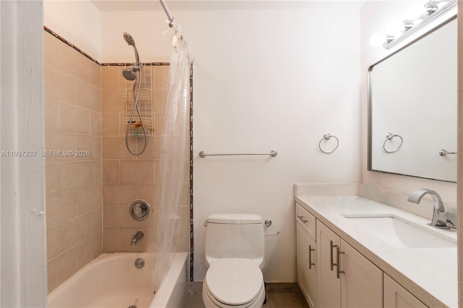 Real estate property located at 6724 114th Pl E, Miami-dade, Snapper Village Phase Ii, Miami, FL